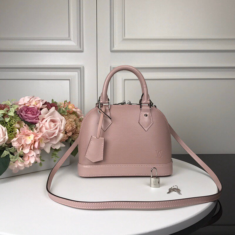 Alice Bags- Louis Vuittons - 16346