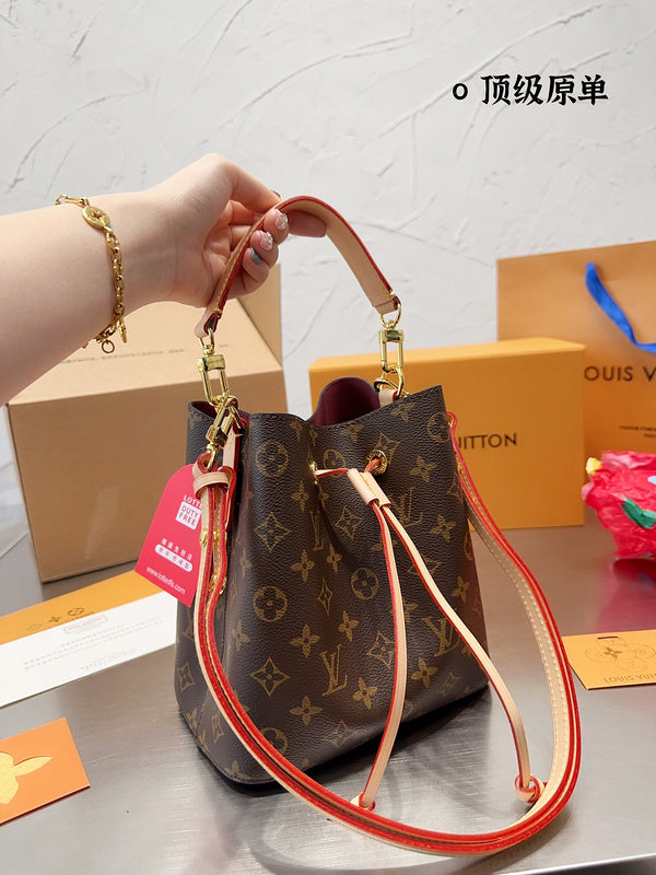 Alice bags - Louis Vuittons - 14957