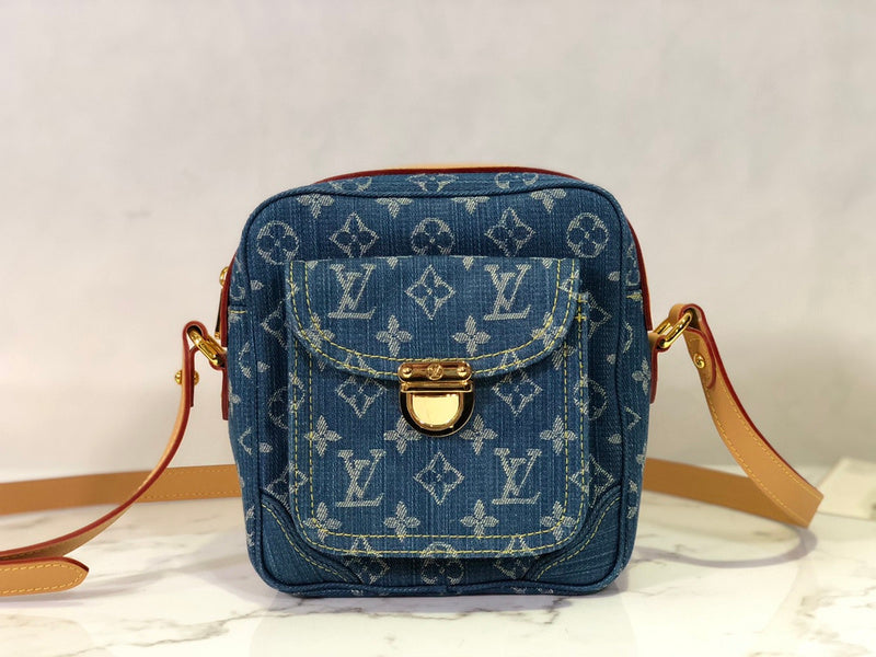 Alice Bags- Louis Vuittons - 16067