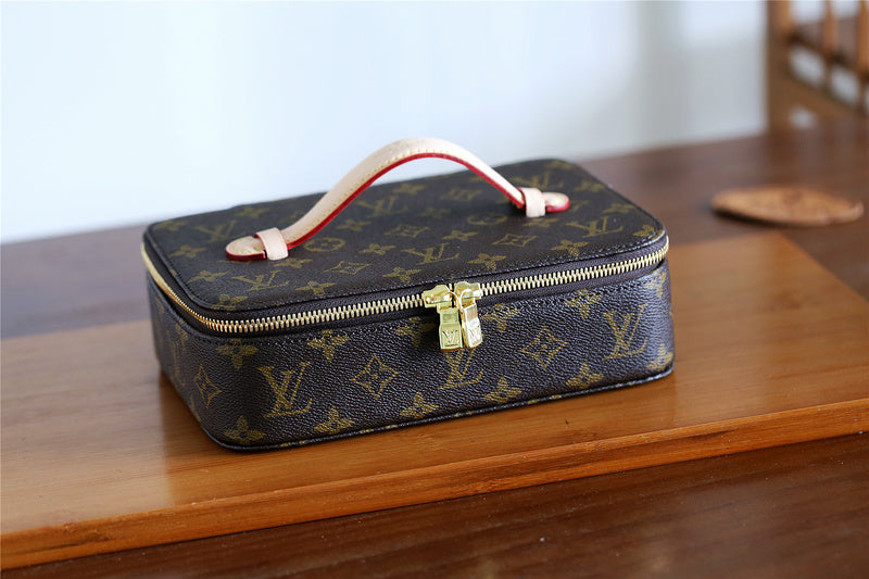 Alice bags - Louis Vuittons - 9372
