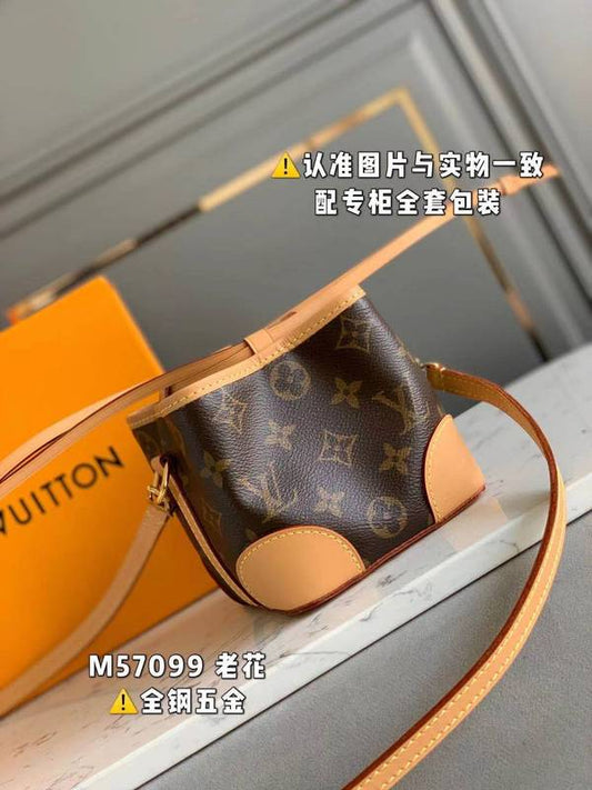 Alice Bags- Louis Vuittons - 15956