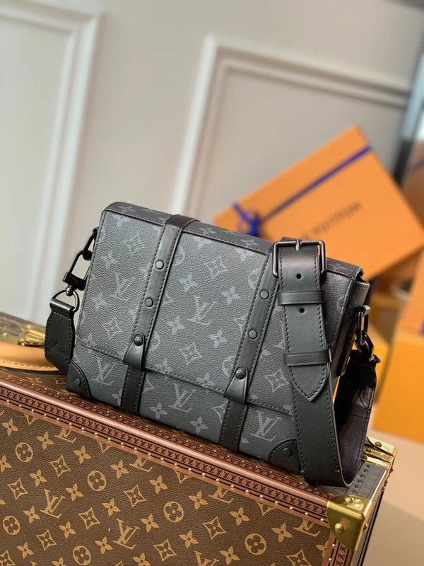 Alice Bags- Louis Vuittons - 16476