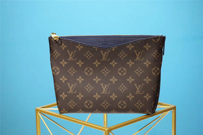 Alice bags - Louis Vuittons - 8000