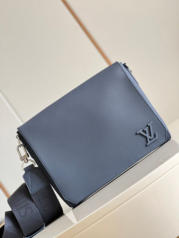 Alice Bags- Louis Vuittons - 16128
