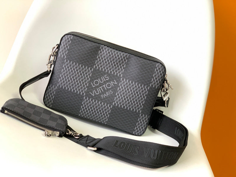 Alice Bags- Louis Vuittons - 16581