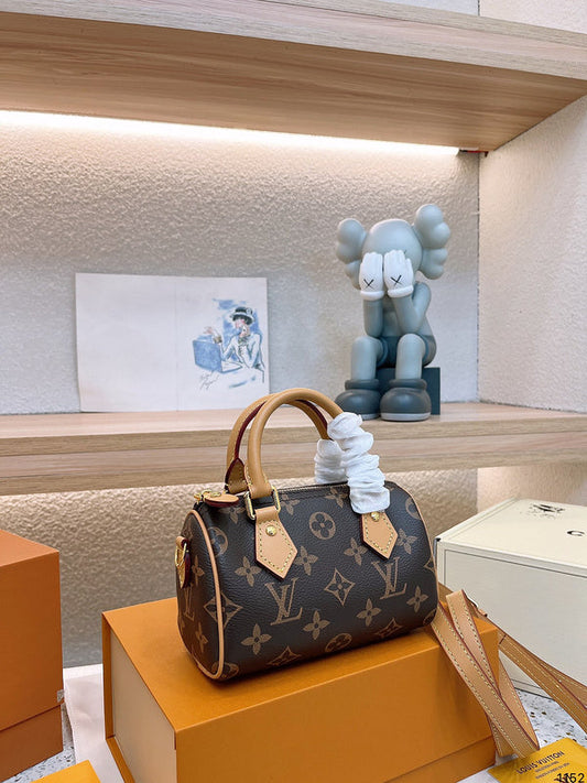 Alice bags - Louis Vuittons - 15142