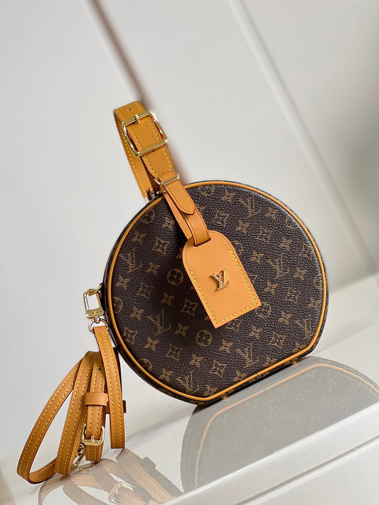 Alice Bags- Louis Vuittons - 16125