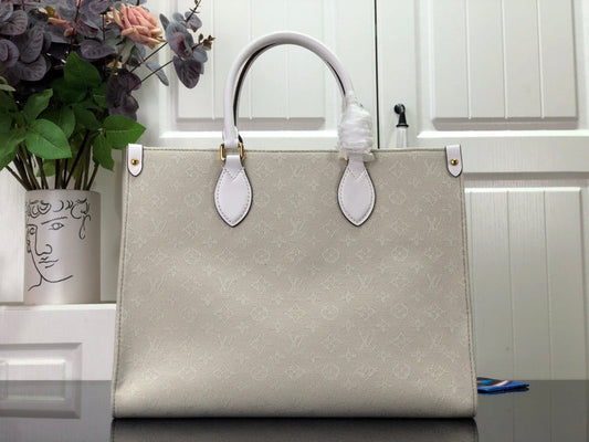 Alice Bags- Louis Vuittons - 16502