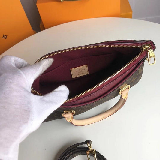 Alice bags - Louis Vuittons - 15561