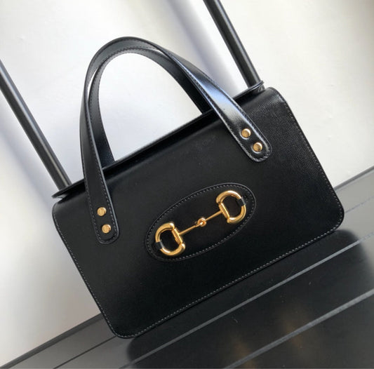 Classic Woman Gucci handbag
