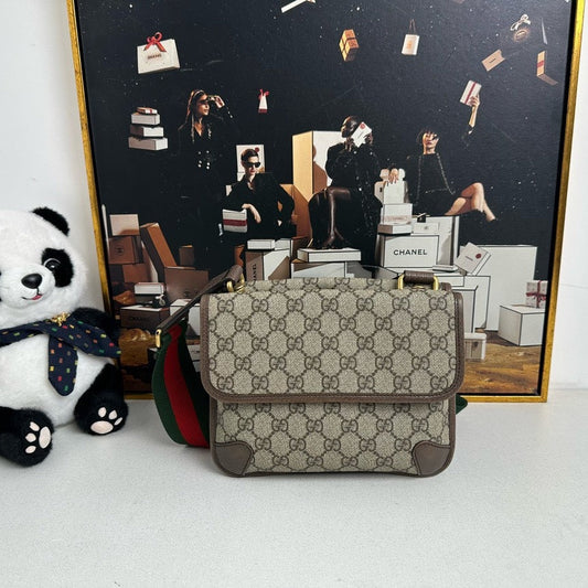 Gucci GG Supreme Beige Messenger Bag