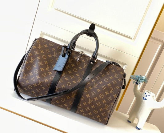 Alice Bags- Louis Vuittons  - 16608