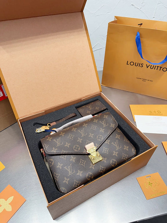Alice bags - Louis Vuittons  - 15024