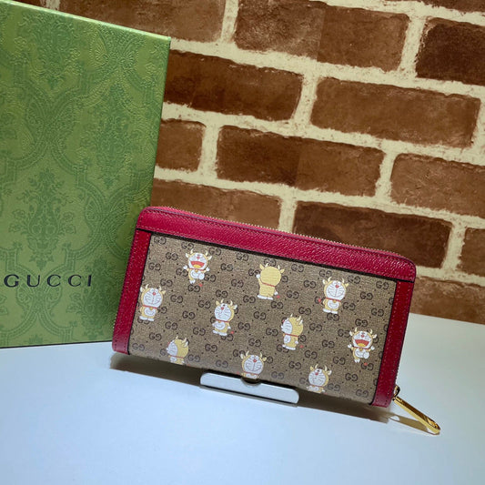 Gucci   Luxury Bags  1333