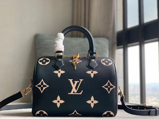 Alice bags - Louis Vuittons  - 15683