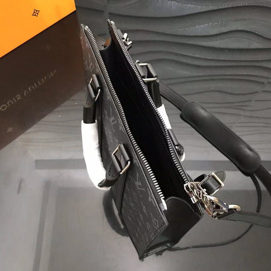 Alice Bags- Louis Vuittons  - 16552