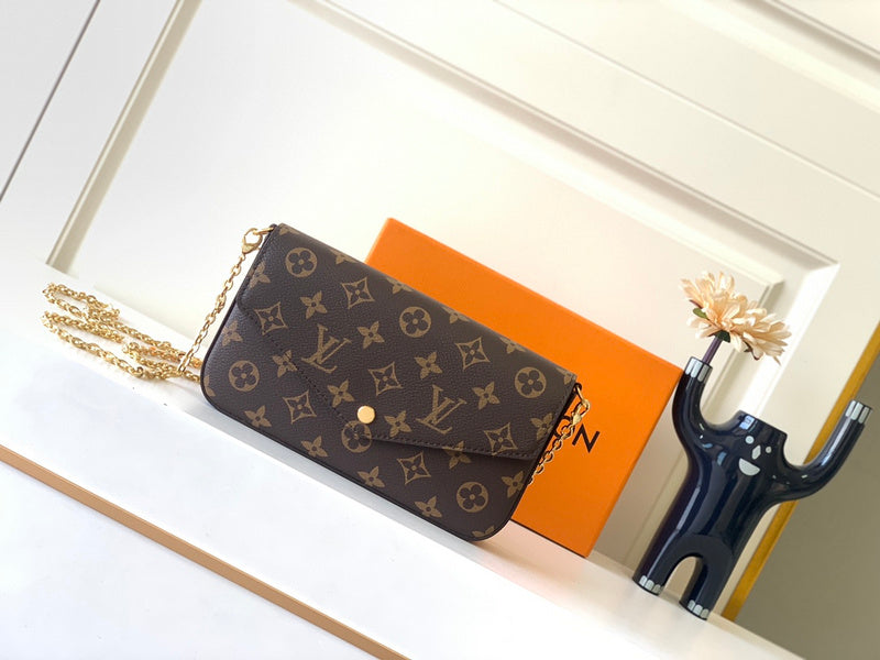 Alice Bags- Louis Vuittons  - 16246