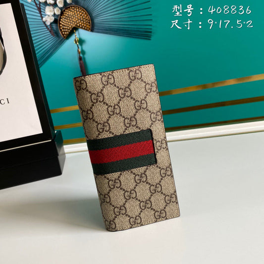 Gucci   Luxury Bags  945