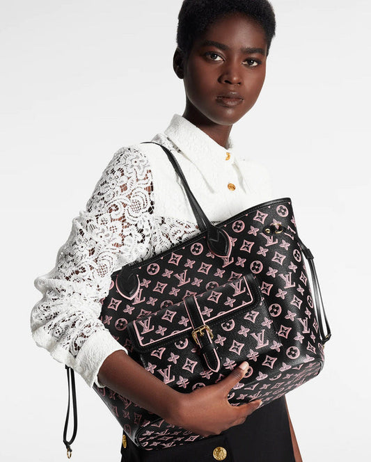 Alice Bags- Louis Vuittons  - 16382
