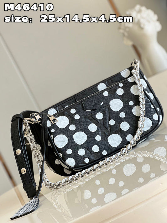 Alice Bags- Louis Vuittons  - 15914