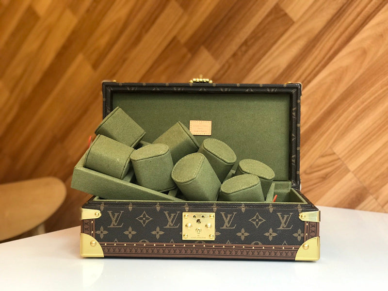 Alice Bags- Louis Vuittons  - 15998