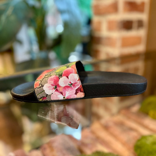 GUCCI Blooms Rubber Slides SZ 37