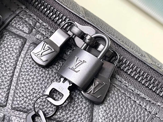 Alice Bags- Louis Vuittons  - 15911