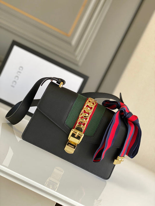 Gucci   Luxury Bags  1303