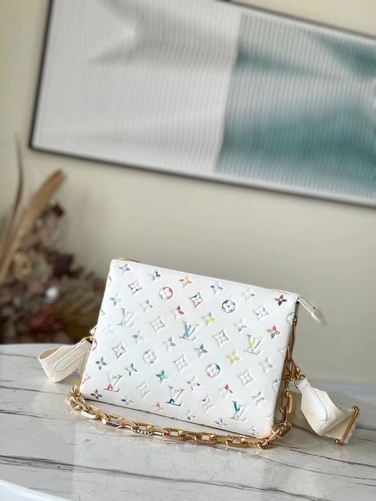 Alice Bags- Louis Vuittons  - 16355