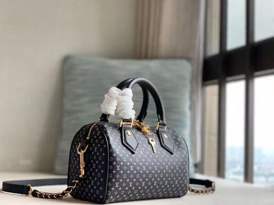 Alice bags - Louis Vuittons  - 15680