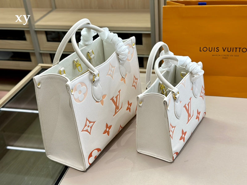 Alice bags - Louis Vuittons  - 15050