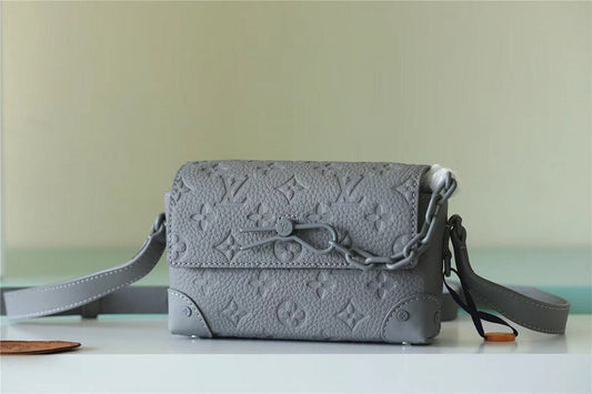 Alice bags - Louis Vuittons  - 9985