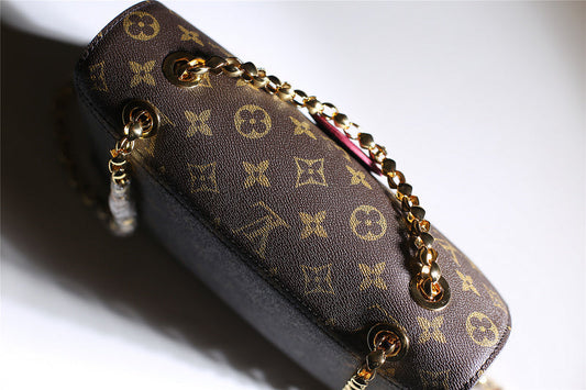 Alice bags - Louis Vuittons  - 7835