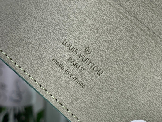 Alice bags - Louis Vuittons  - 15650