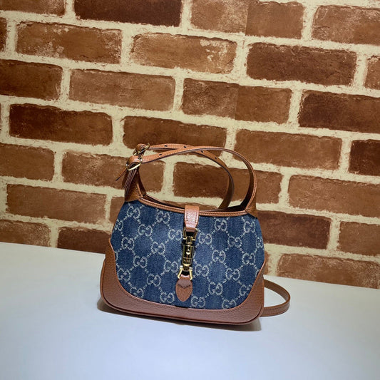 Gucci  Luxury -  Bags - 549