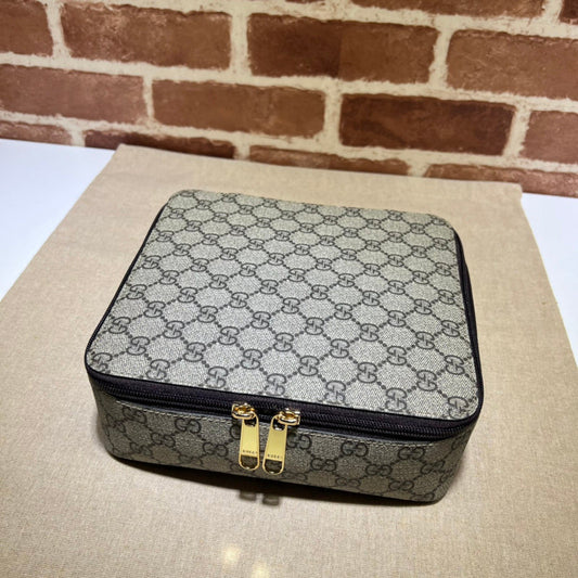 Gucci  Luxury -  Bags - 529