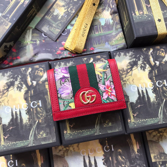 Gucci   Luxury Bags  867
