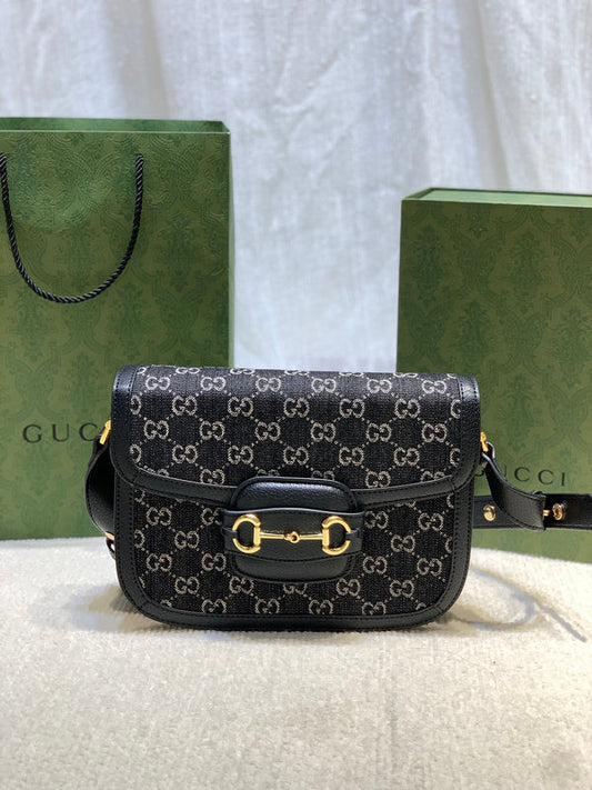 Gucci  Luxury -  Bags - 451