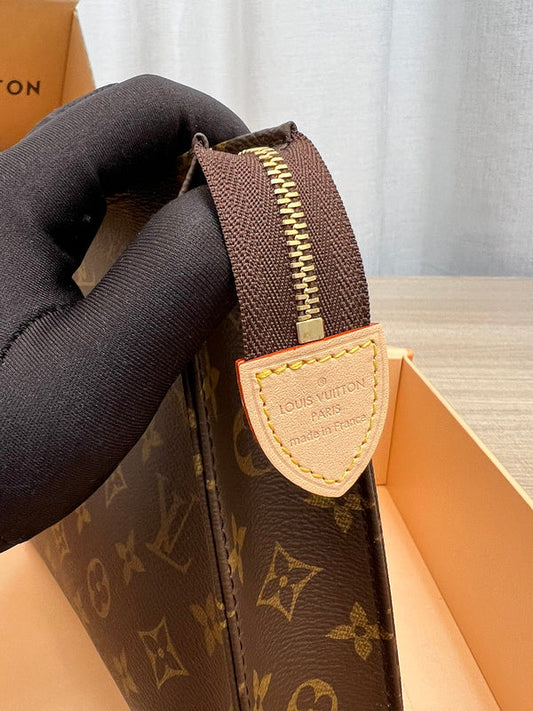 Alice bags- Louis Vuittons  - 16777