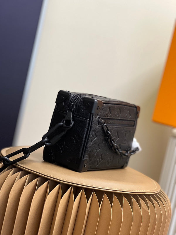 AliceBags- Louis Vuittons  - 16136