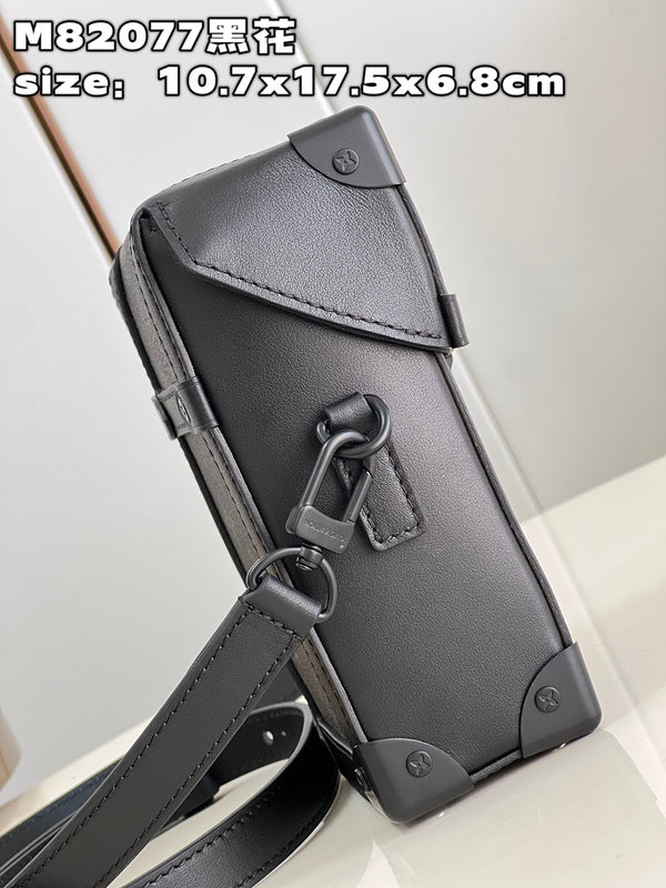 Alice Bags- Louis Vuittons  - 15866