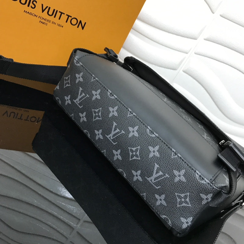 Alice Bags- Louis Vuittons  - 16558