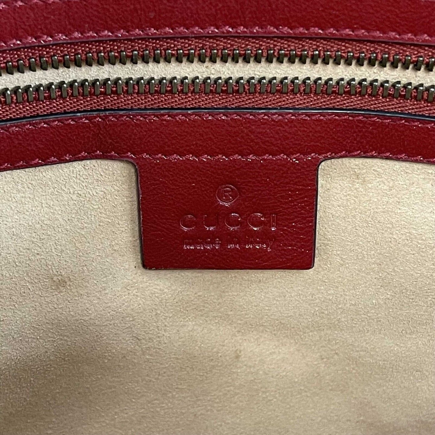 GUCCI Azalea Matelasse GG Marmont Tote Medium
