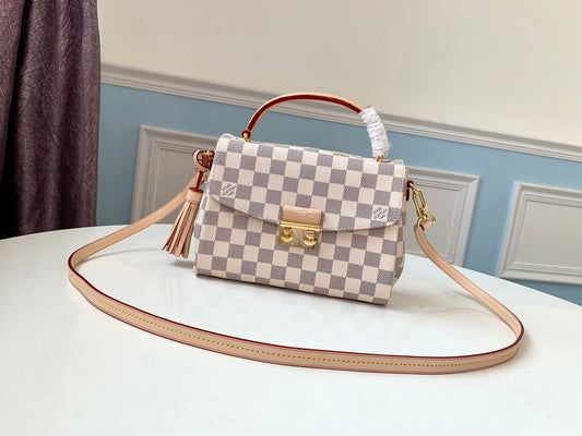 Alice Bags- Louis Vuittons  - 16496