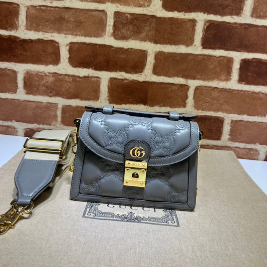 Gucci  Luxury -  Bags - 492