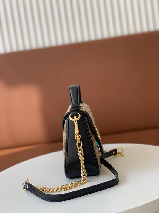 Gucci  Luxury -  Bags - 452