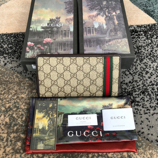 Gucci   Luxury Bags  961