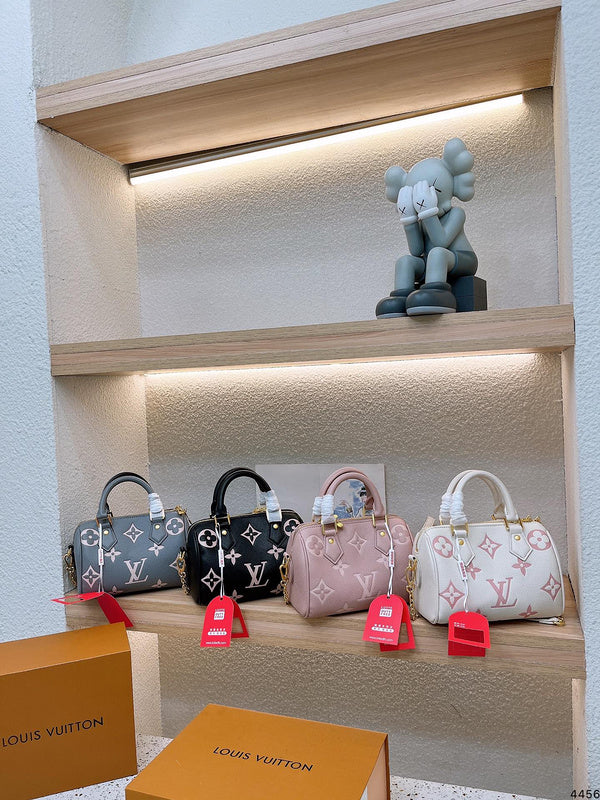 Alice bags - Louis Vuittons  - 15136