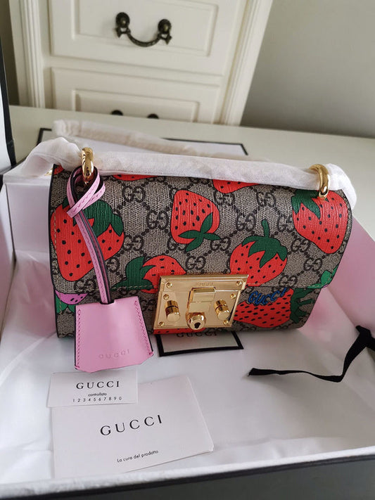 Gucci   Luxury Bags  1382