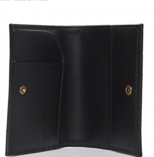 GUCCI Calfskin Matelasse GG Marmont Passport Case Black